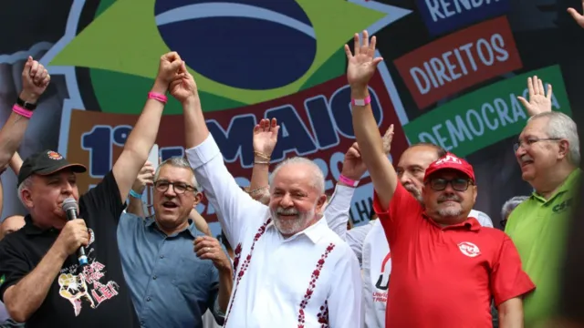 Imagem ilustrativa da notícia Lula anuncia lançamento do "PAC 3" durante evento no feriado