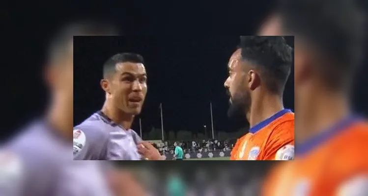 Imagem ilustrativa da notícia Vídeo: Cristiano Ronaldo se revolta com rival após empate