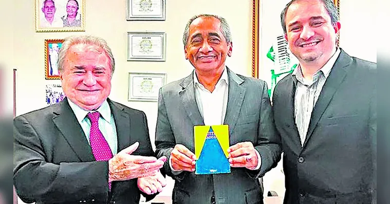 Imagem ilustrativa da notícia Obra comemora os 30 anos da Constituição do Pará