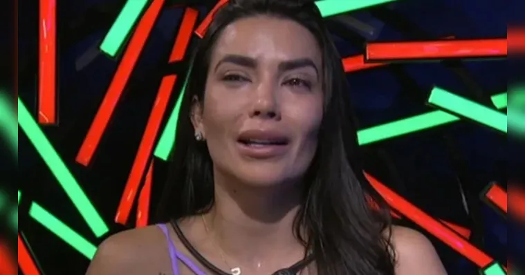 Imagem ilustrativa da notícia Dania é chamada e é informada sobre sua saída do BBB 23