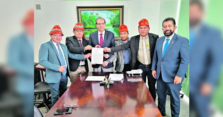 Imagem ilustrativa da notícia Jader recebe demandas dos vereadores indígenas 