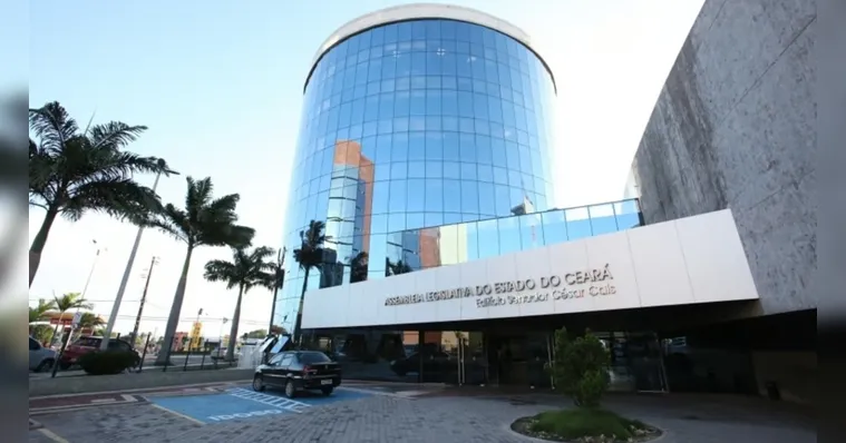 Imagem ilustrativa da notícia TRE- CE cassa bancada estadual do PL por fraude de cota