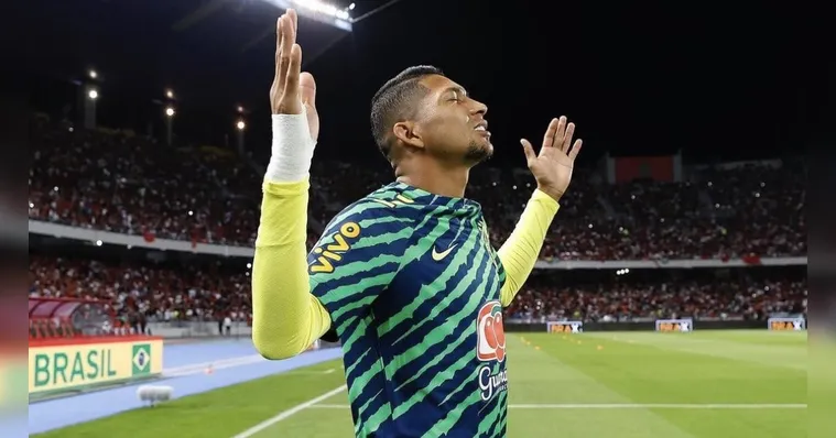 Imagem ilustrativa da notícia Vídeo: multidão em Magalhães Barata assiste Rony na Seleção