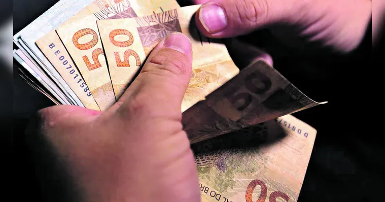 Imagem ilustrativa da notícia Bancos suspendem consignado do INSS após corte nos juros