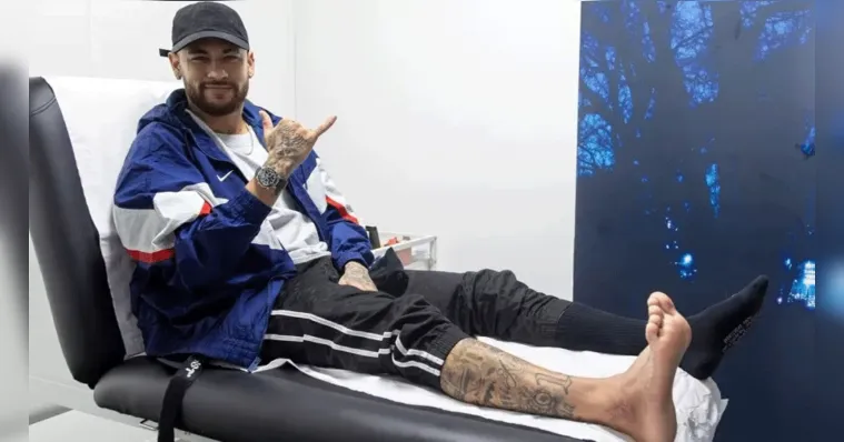 Imagem ilustrativa da notícia Neymar retira bota de imobilização e recuperação anima PSG