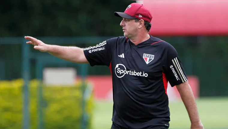 Imagem ilustrativa da notícia São Paulo anuncia demissão do técnico Rogério Ceni