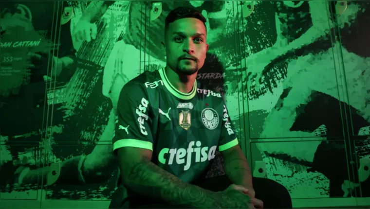 Imagem ilustrativa da notícia Vídeo: Palmeiras anuncia contratação do atacante Arthur