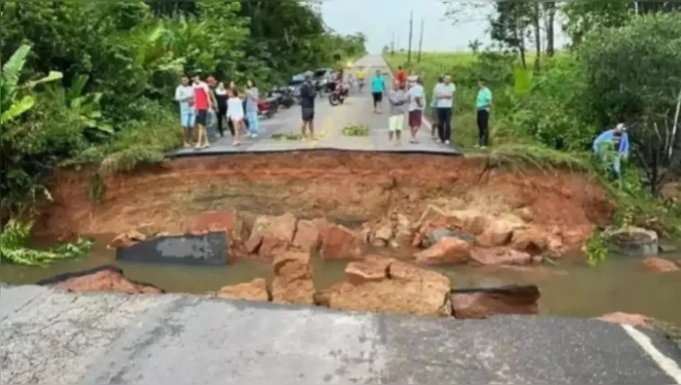 Imagem ilustrativa da notícia Chuva destrói trecho da PA-253 e inunda estradas em Irituia