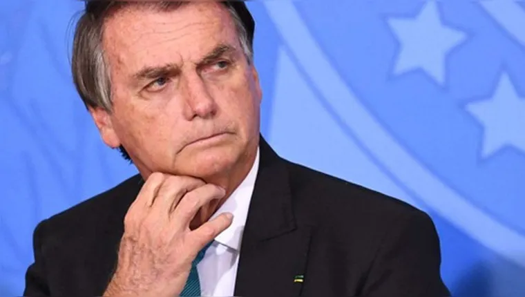 Imagem ilustrativa da notícia Bolsonaro reage com palavrões sobre chegada ao Brasil
