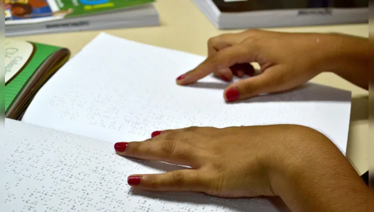 Imagem ilustrativa da notícia Biblioteca do Centur é referência em braille no Pará