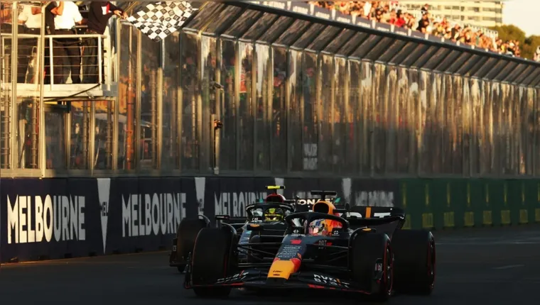 Imagem ilustrativa da notícia Verstappen vence GP da Austrália e se isola na liderança