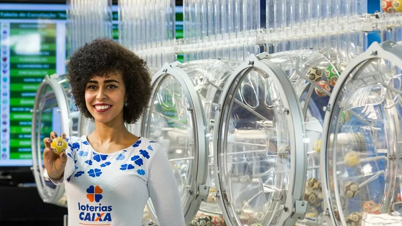 Sorteio da Mega no Espaço da Sorte