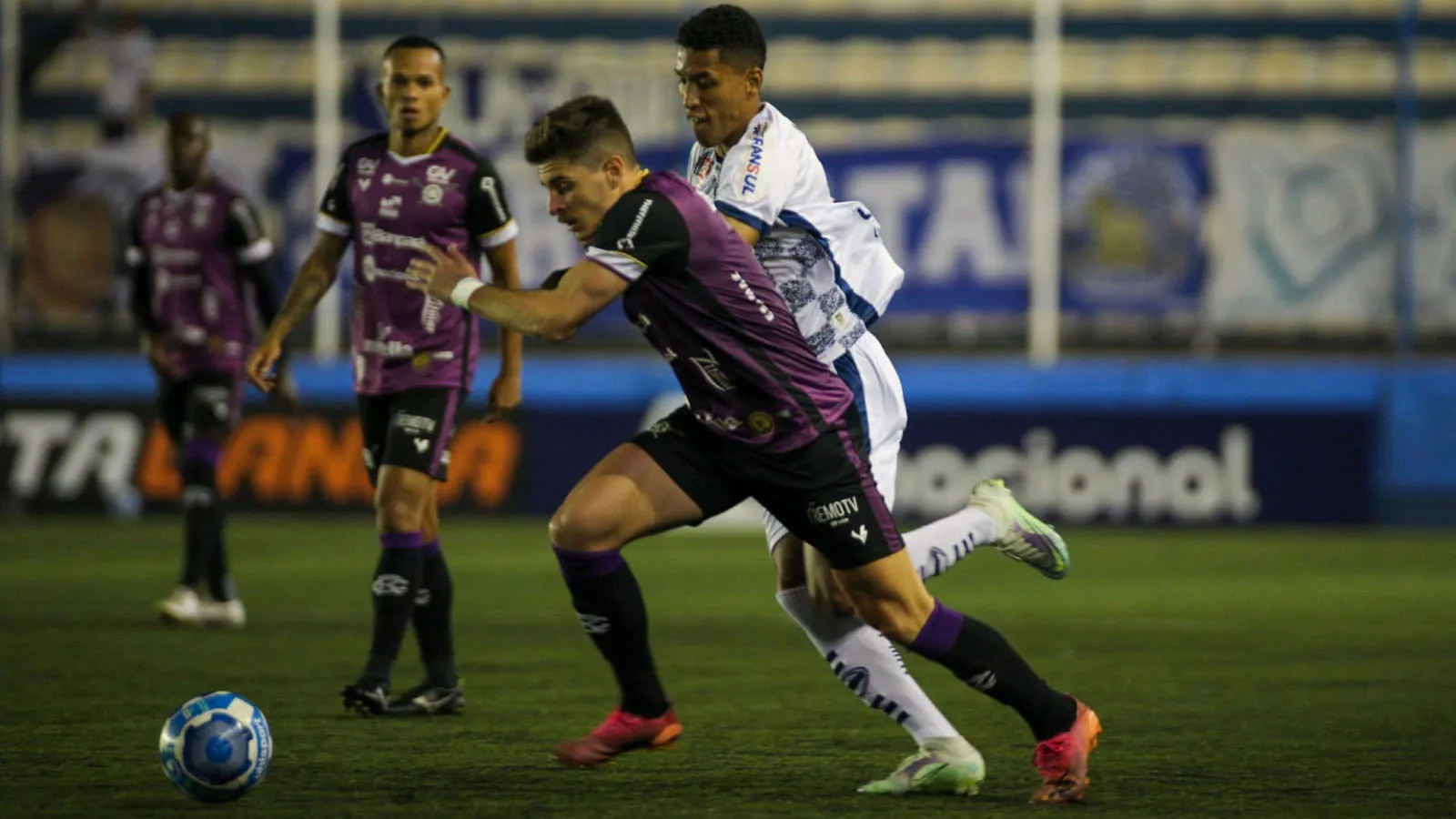 Leão sofre gol aos 50 do 2º tempo e cai para o São José-RS