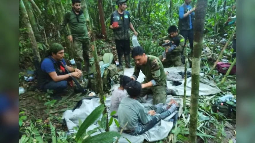 Crianças receberam primeiros cuidados ainda na selva, antes de serem levadas a hospital
