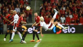 Em 2022, o Flamengo eliminou o Athletico-PR da Copa do Brasil com um golaço de bicicleta de Pedro.