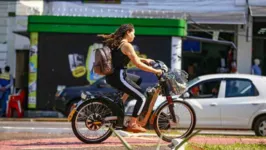 Embora com pouco tempo no Brasil, bicicleta elétrica tem conquistado muitos adeptos