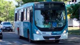 Passageiros reclamam que esperam mais de uma hora para pegar um ônibus em Marabá