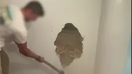 Polícia da Espanha encontrou corpo de mulher dentro de parede