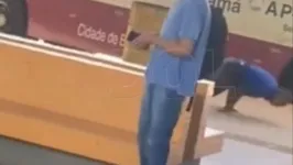 O homem mostrou que de passinho ele entende.