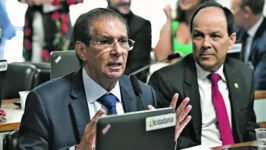Após a sessão da comissão no Senado, Jader recebeu em seu gabinete o deputado estadual Renato Oliveira e a equipe do prefeito de Paragominas, João Lucídio Lobato (abaixo)