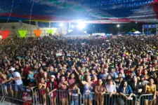 Milhares de pessoas estiveram presente no primeiro dia de festa