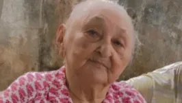 Dona Carmem precisa de um leito urgentemente para ser tratada