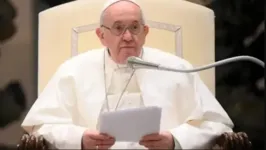 Na oração do Angelus, o papa disse que desejava "expressar mais uma vez proximidade à família dela.