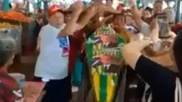 Em Belém, o Ver-o-Peso foi palco de diversas manifestações que viralizaram nas redes sociais.