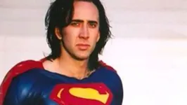 Cage com o uniforme do Superman para filme que seria feito nos anos 90
