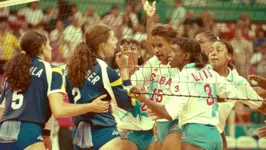 Atleta fez parte de dois ciclos olímpicos dos três vencidos por Cuba, um deles em 1996 quando ocorreu a briga com as brasileiras