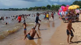 Nada melhor que uma boa praia para amenizar o calor