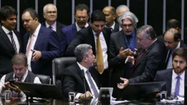 Os deputados votaram na noite da última sexta-feira (24)