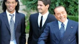 Ronaldinho Gaúcho jogou no Milan, time que Berlusconi já presidiu