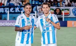 Gabriel Furtado ao lado de Juninho, duas grandes apostas para o futuro do clube