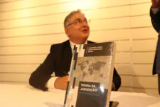 Livro visa contribuir para o entendimento dos direitos internacionais