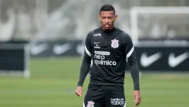 Ruan Oliveira tentou explicar a rápida queda de rendimento entre a vitória sobre o Santos e a derrota para o Athletico-PR