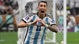 Di María chegou a ser cogitado como possível reforço do Flamengo, mas jogador acabou acertando sua volta ao Benfica.