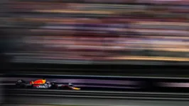 Max Verstappen conquistou sua 24ª pole position da carreira neste sábado (3), em Barcelona.