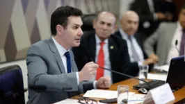 Jader Filho esteve no Senado Federal no dia 16 de maio para falar sobre as ações e responsabilidades do Ministério das Cidades
