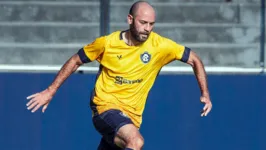 O recém-chegado Marcelo pode aparecer no meio de campo do Remo, na noite deste domingo (2), contra o Floresta-CE, em Fortaleza.