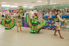 Cidade celebrou o aniversário com música e dança