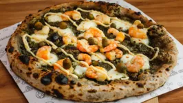 Pizza "pororoca" é uma das especialiades da Di Mare Pizzeria