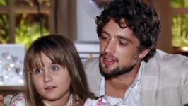 Jesuela Moro interpretou Júlia, filha do personagem de Rafael Cardoso na novela "A Vida da Gente", da TV Globo