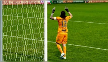 Cássio chega a 21 pênaltis defendidos pelo Corinthians e se aproxima de  Ronaldo Giovanelli