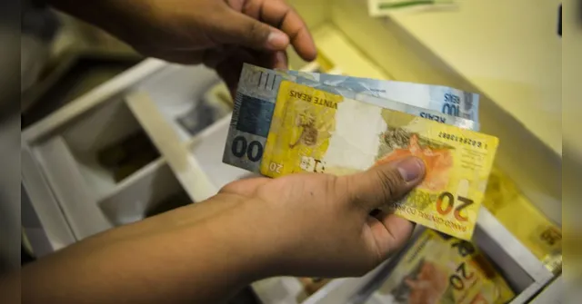 Imagem ilustrativa da notícia Caixa paga Bolsa Família a beneficiários com NIS final 2