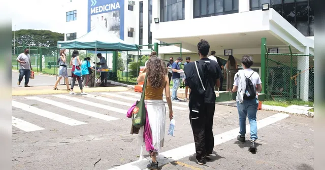 Imagem ilustrativa da notícia Convocação de lista de espera do Fies termina nesta sexta