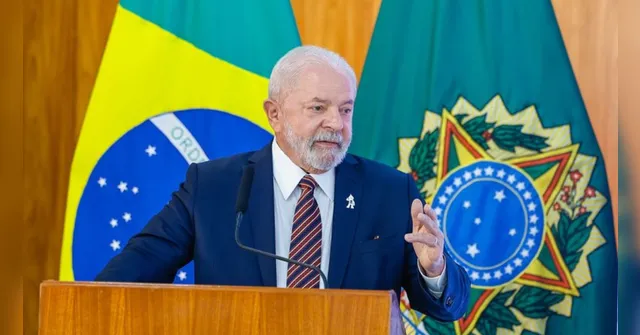 Imagem ilustrativa da notícia Lula pede e Caixa suspende cobrança de PIX para juridico