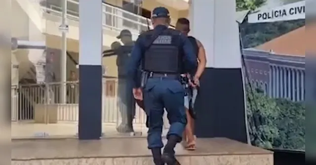 Imagem ilustrativa da notícia Vídeo: Estudantes são vítimas de assalto em São Brás