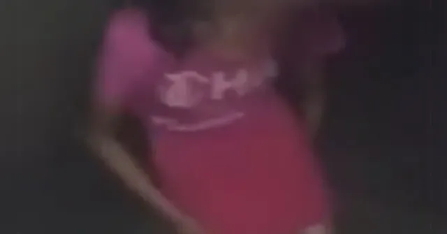 Imagem ilustrativa da notícia Vídeo: mulher obriga criança ajoelhar em formigueiro no Pará