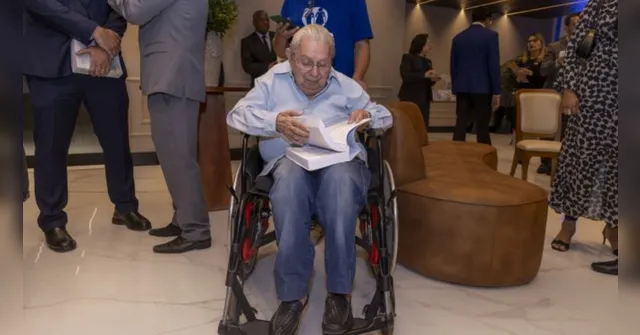 Imagem ilustrativa da notícia Deputados lamentam o falecimento do professor Edson Franco